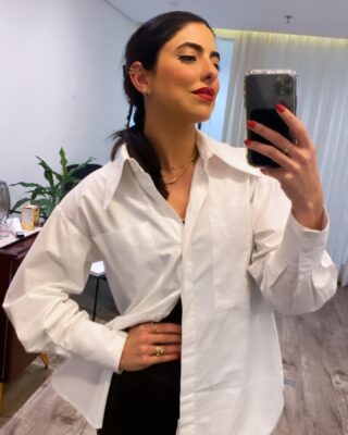 Hoje contei um pouquinho sobre minha cirurgia de Explante das próteses de silicone nas mamas e como tudo aconteceu! Recebi muitas perguntas sobre o assunto e achei importante trazer o tema para fora das mensagens por direct e também vou deixar nos destaques!. Se você conhece alguém que está passando por isso, ajude ela com esse conteúdo!